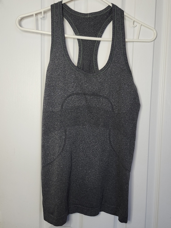lululemon athletica Tops - Lululemon Swiftly Tech Racerback Tank - Size 6